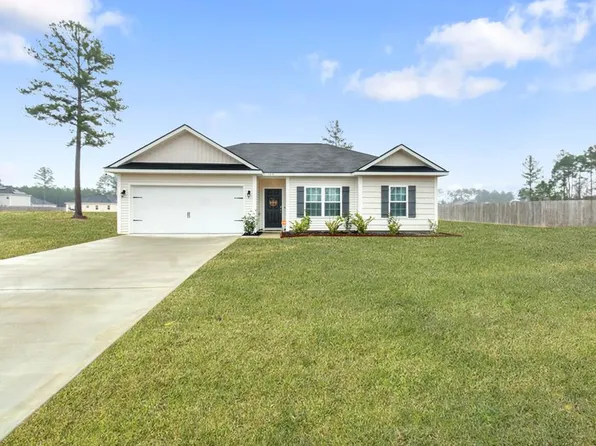 129 Avondale Dr, Ludowici, GA 31316