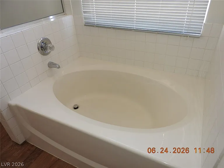 4916 Corsica Island St — Photo 16