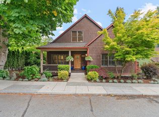 2406 SW Arden Rd, Portland, OR 97201