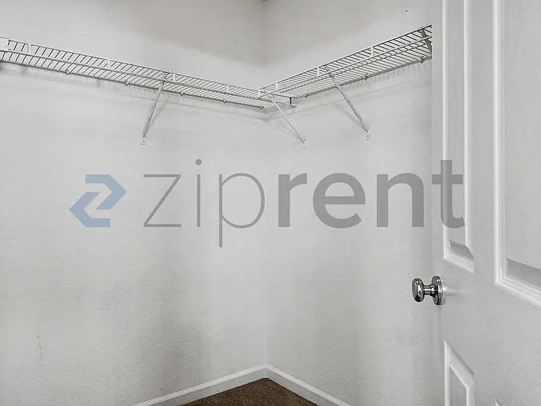 8464 Roseto Rd — Photo 44