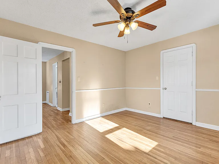 2317 Canterbury Rd — Photo 21