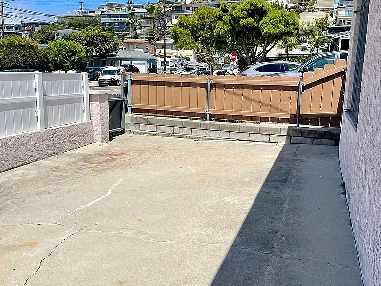 3028 Poe St — Photo 4