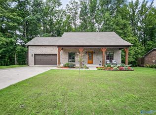 18199 Sulphur Creek Dr, Elkmont, AL 35620