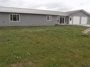 501 SW Court Cir, Woonsocket, SD 57385