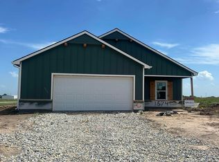 1574 N Emerald Valley Dr, Mulvane, KS 67110