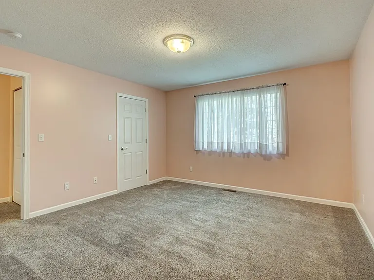 1300 Carriage Dr #A — Photo 31