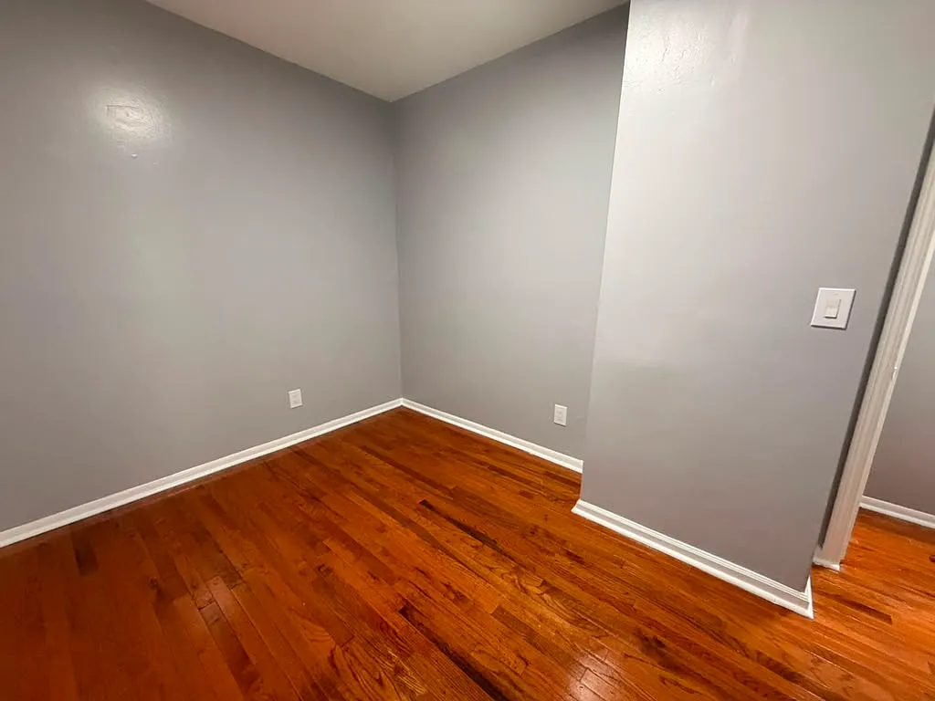 3 bed, $1,900 — Photo 3