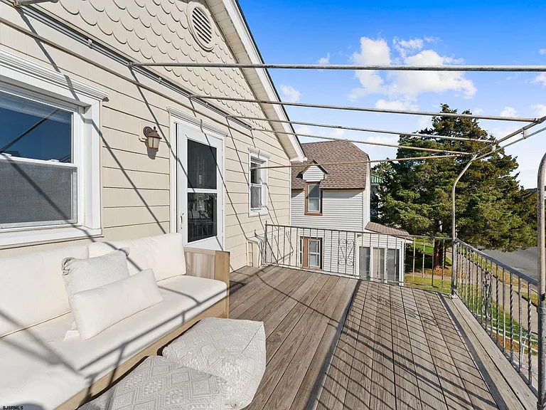 7407 Ventnor Ave — Photo 33
