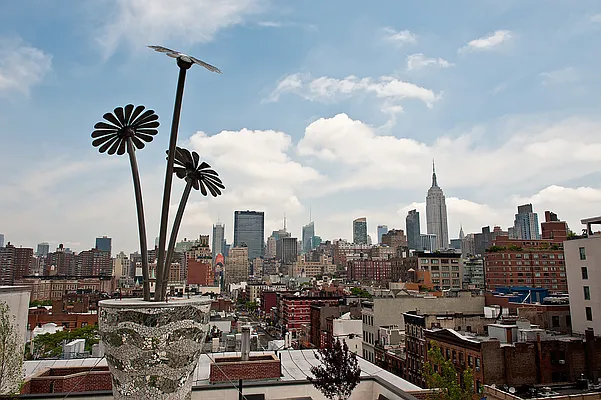 Sold by CORE | media 17