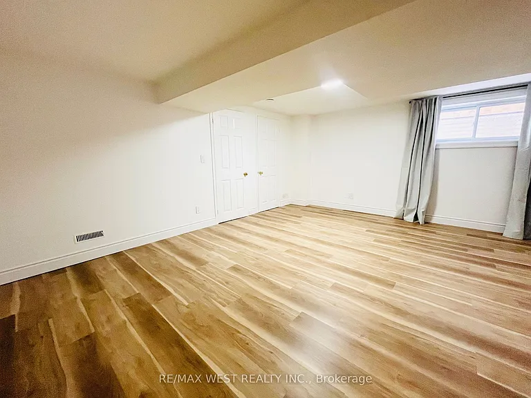 63 Taylorwood Rd #BASEMENT — Photo 6