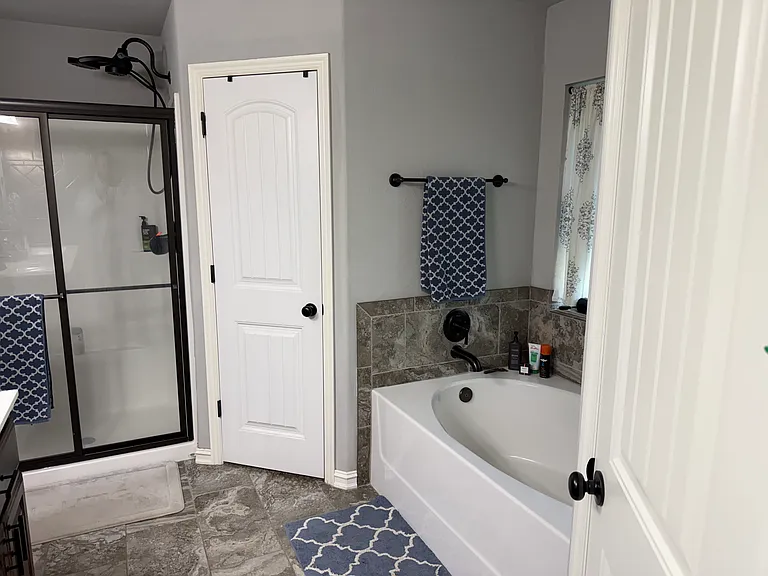 14638 Maple Ave — Photo 22