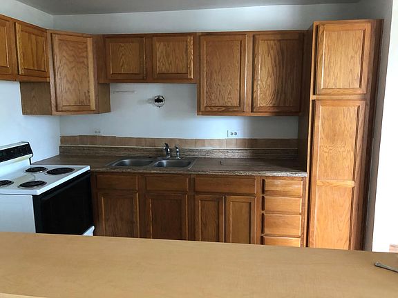 3rd image of 4350 W Ford City Dr #304