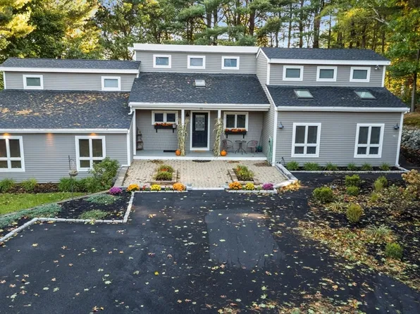 22 Waltham St, Woburn, MA 01801