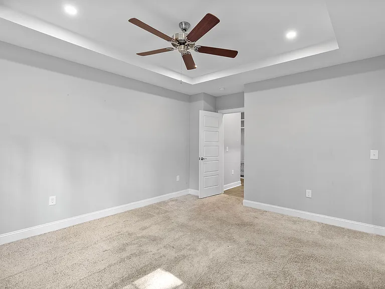 807 Thrush Dr — Photo 19