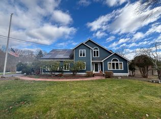 33 Walnut Tree Hill Road, Shelton, CT 06484