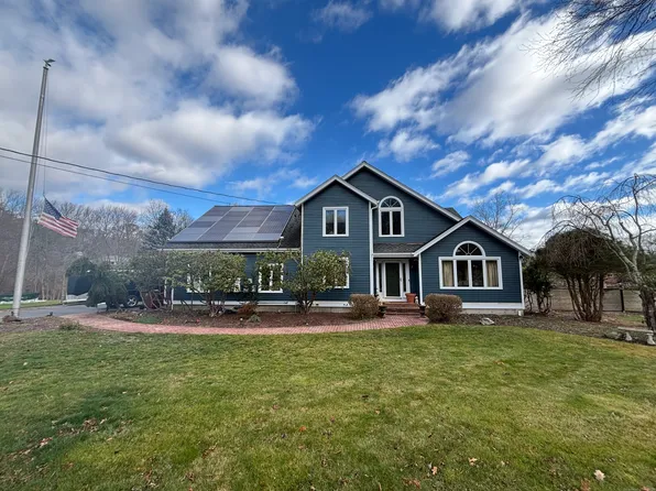 33 Walnut Tree Hill Road, Shelton, CT 06484