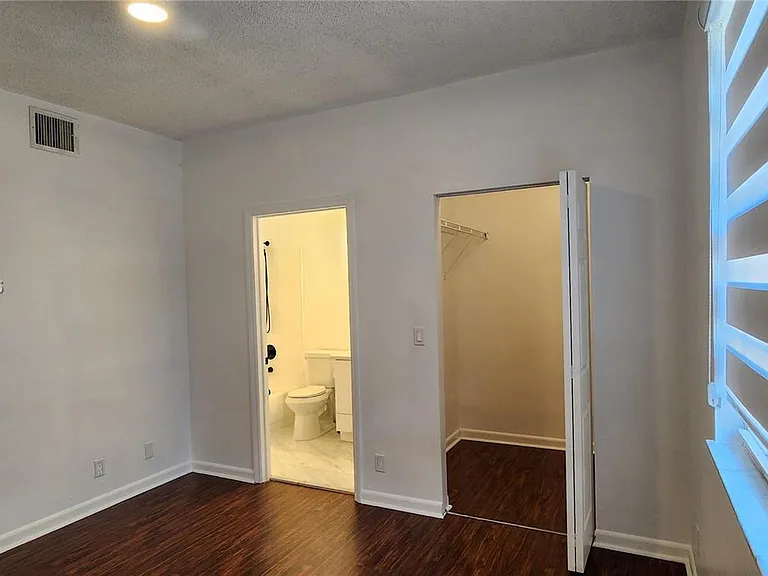 1599 Veracruz Ln — Photo 30