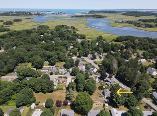 24 Newmarch St, Ipswich, MA 01938