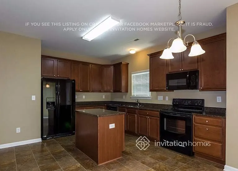 8023 Grove Hall Ave — Photo 10