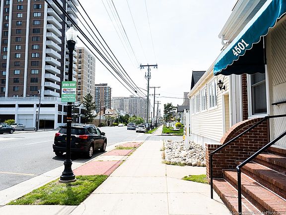 Jitney stop out front