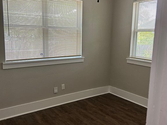 3rd image of 6 Pearl Ct