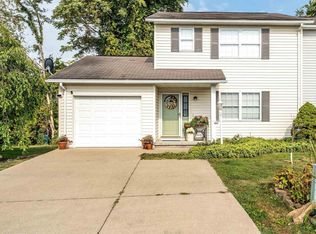 4047 Pinehurst Dr, Morgantown, WV 26505
