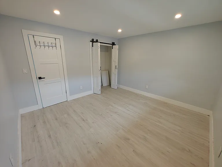 2115 NE 37th Dr #235 — Photo 11