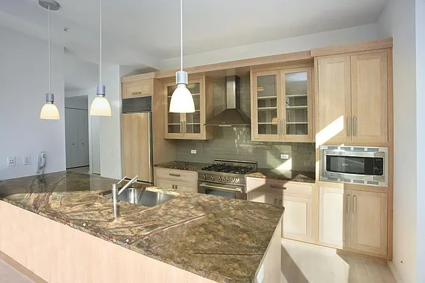 Rented by Manhattan Skyline | media 1