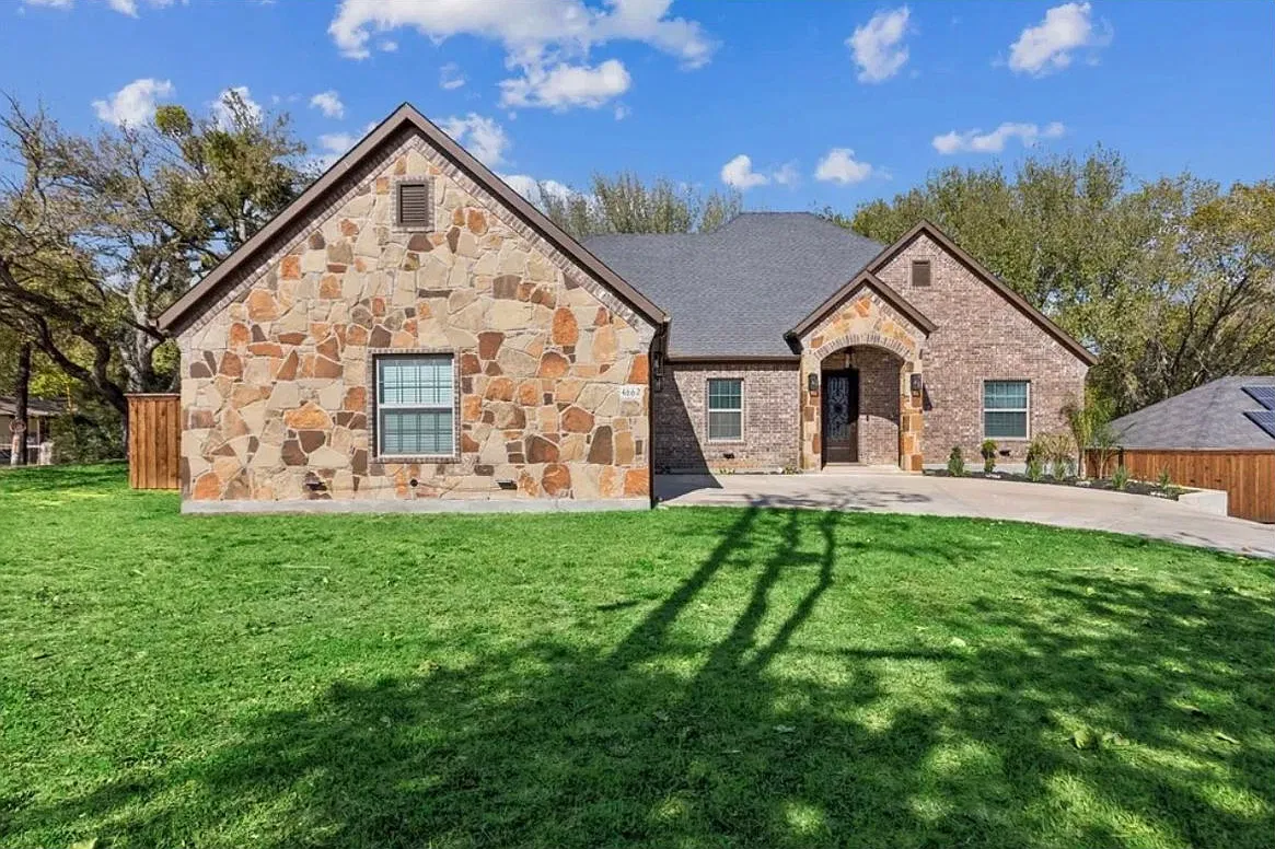 4 bed, 3.0 bath, 2002 sqft, $3,650 — Photo 1