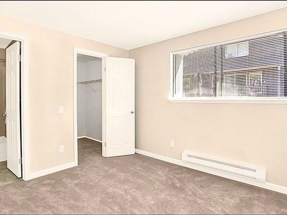 1st image of 5311 188th St SW APT 13