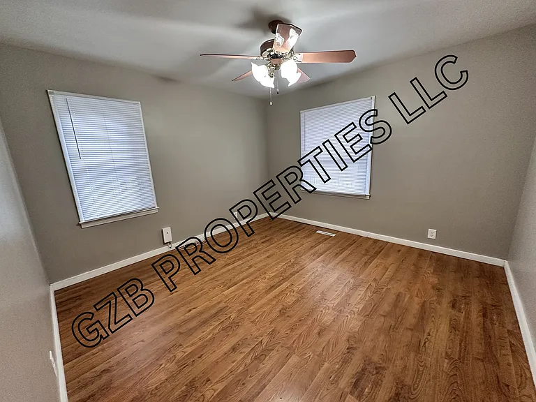 1719 4th Ave — Photo 6