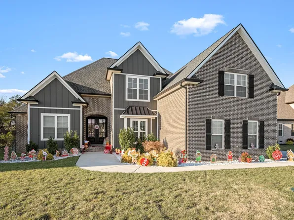 2614 Holly Springs Dr, Murfreesboro, TN 37128