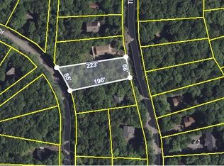 27 Thornwood Ter, Lake Ariel, PA 18436