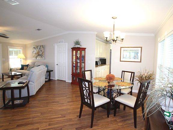 4th image of 5667 Axminster Dr #300