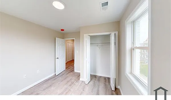 3 bed, $2,498 — Photo 2