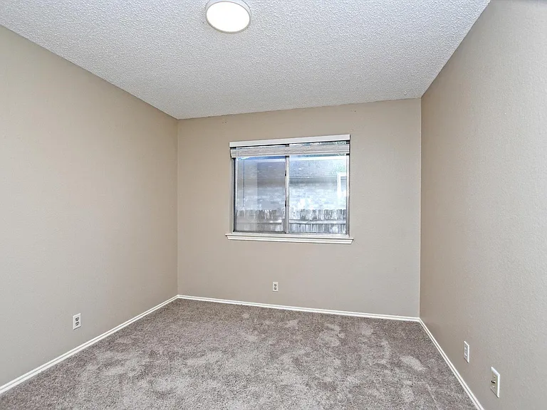 15009 Big Falls Dr — Photo 20