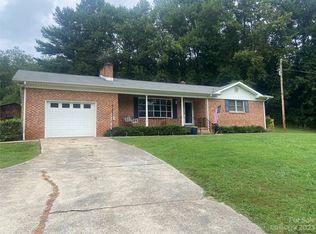 3951 Turner Mill St, Morganton, NC 28655