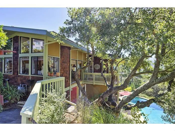 130 Golden Oak Dr photo 1