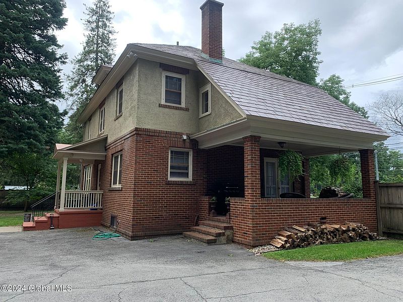 2nd image of 611 Glen Street