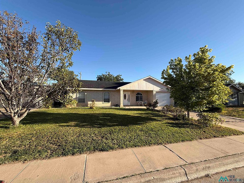 1st image of 1404 W Princess Jeanne Dr