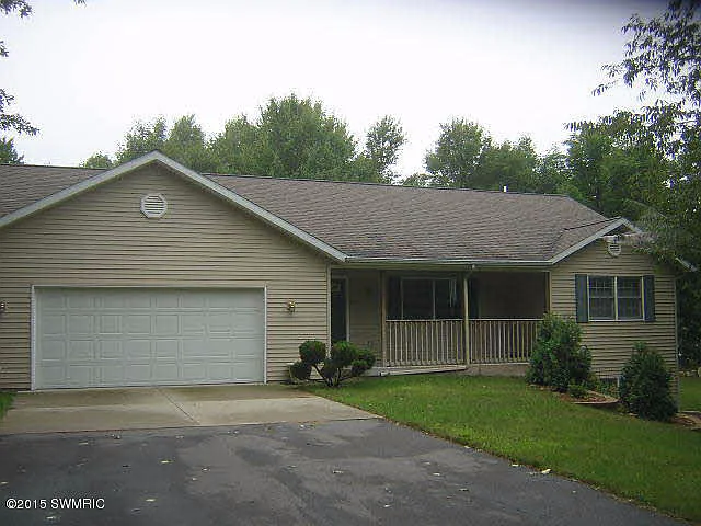 3470 Owen Dr NE photo 1