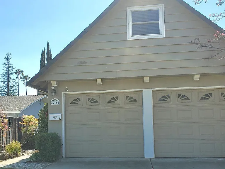 22462 Walnut Cir S #A — Photo 7