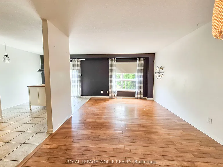 147 Dubrick Cres #1 — Photo 6