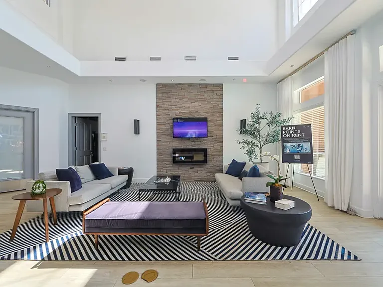 Allure at Camarillo — Photo 26