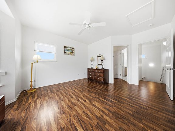 5th image of 2110 Kaneka St #39