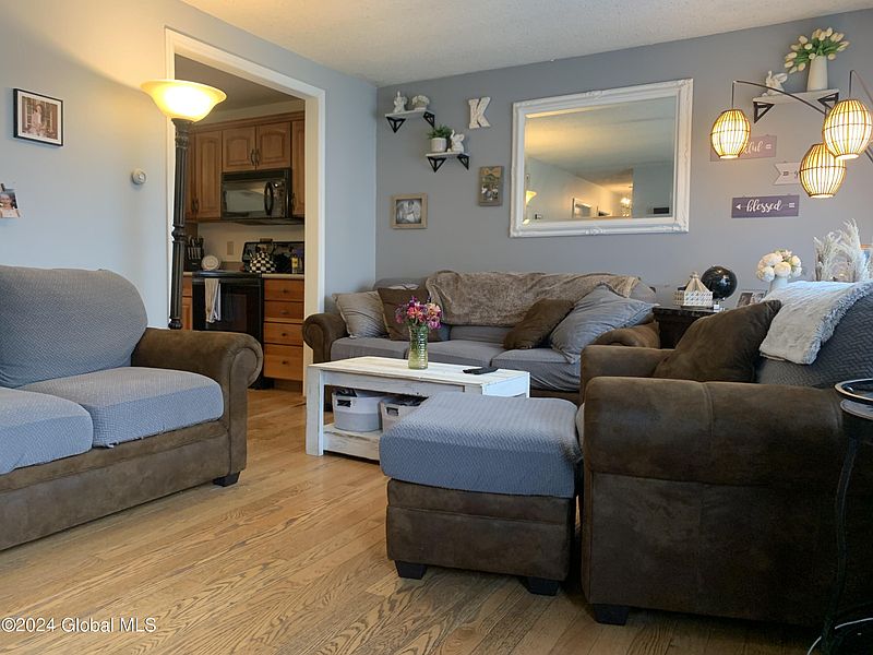 4th image of 508 Chiswell Road