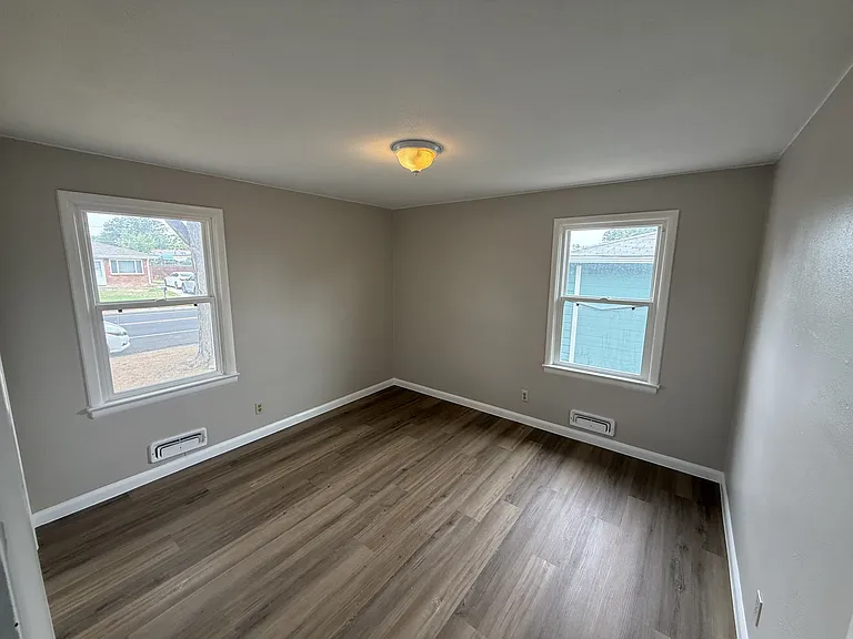 820 35th Avenue Ct #1 — Photo 8