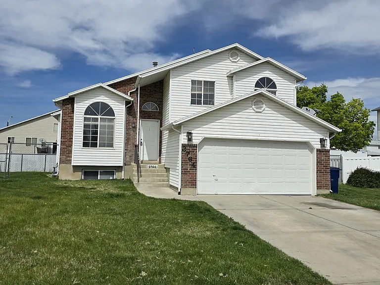3764 W 5625 S — Photo 1