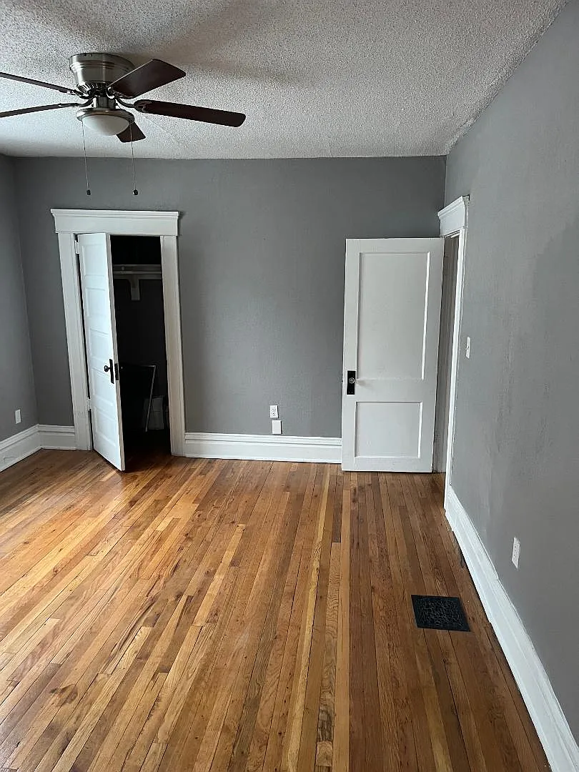 4105 Oak Street - 1 — Photo 3