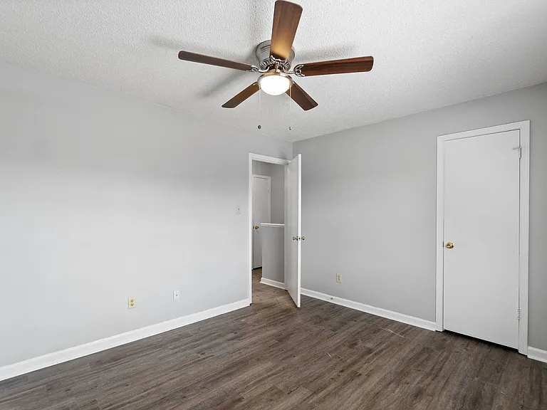 121 Stephanie Dr — Photo 19